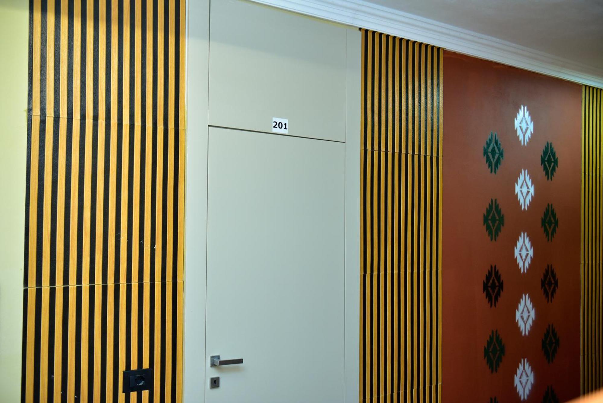 Te Bujtina Hotel- Cozy Stay With Traditional Breakfast Near Beach Golem  Εξωτερικό φωτογραφία